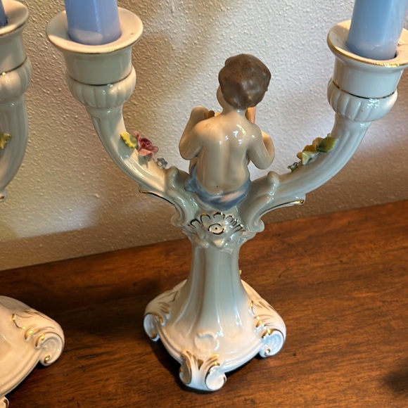 Stunning Pair Dresden Porcelain Cherub Putti Candlesticks Germany - Picture 8 of 13